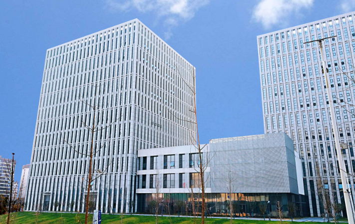 抚州凡奇网络有限公司软件定制服务与传统模板开发模式对比分析